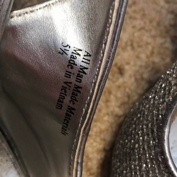 Silver Sparkly Lulu Townsend Heels 👠 - Picture 8 of 8